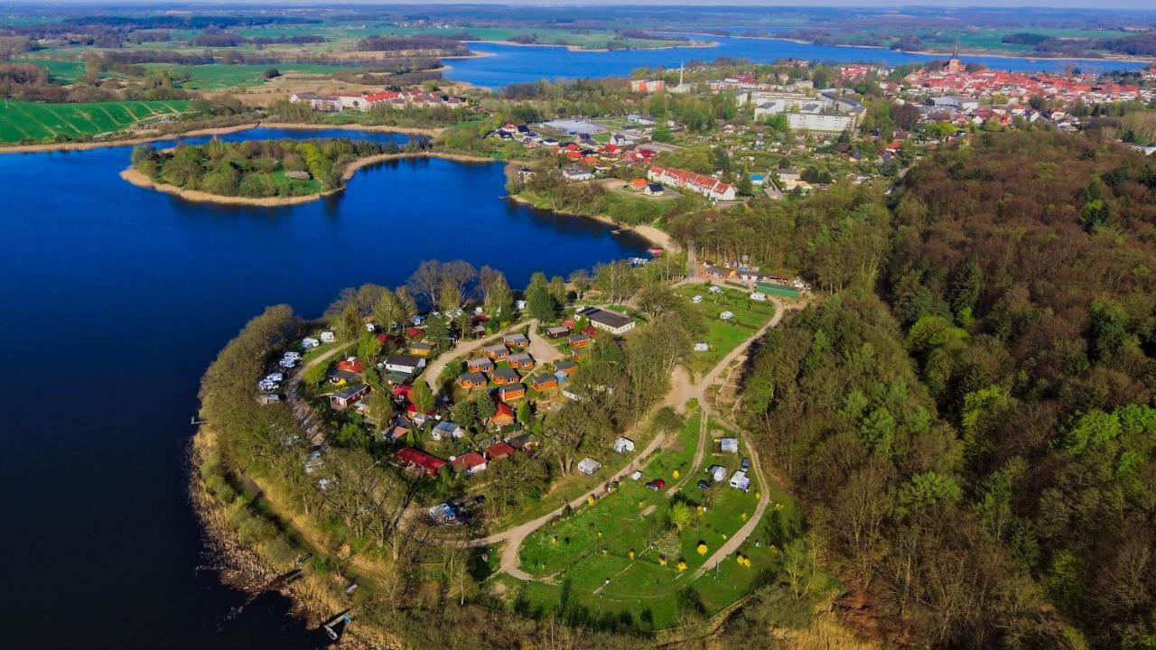 Vila Ferienhaus Am Luckower See Sternberg Exteriér fotografie